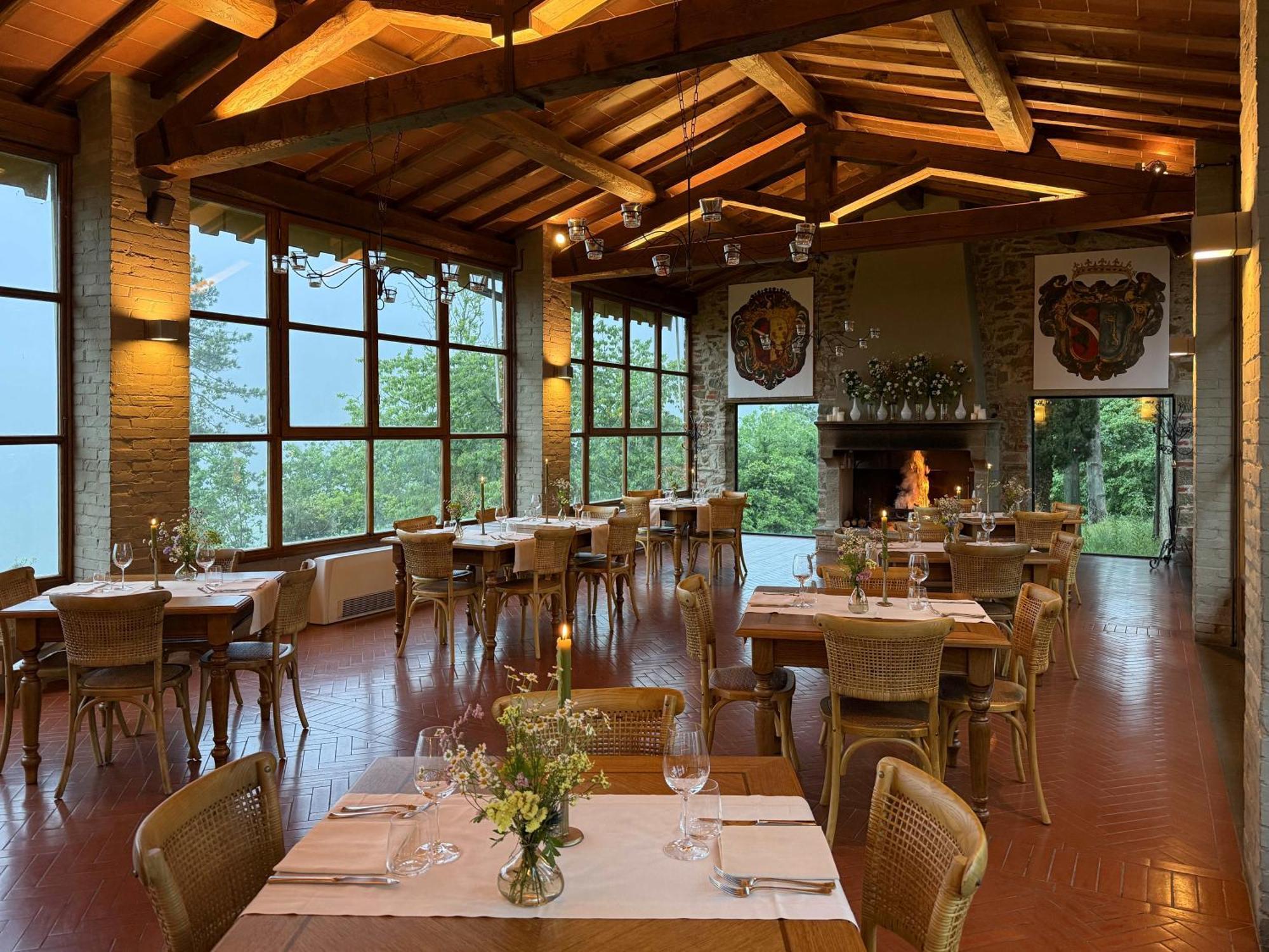 Castello Di Gargonza Hotel Monte San Savino Exterior photo